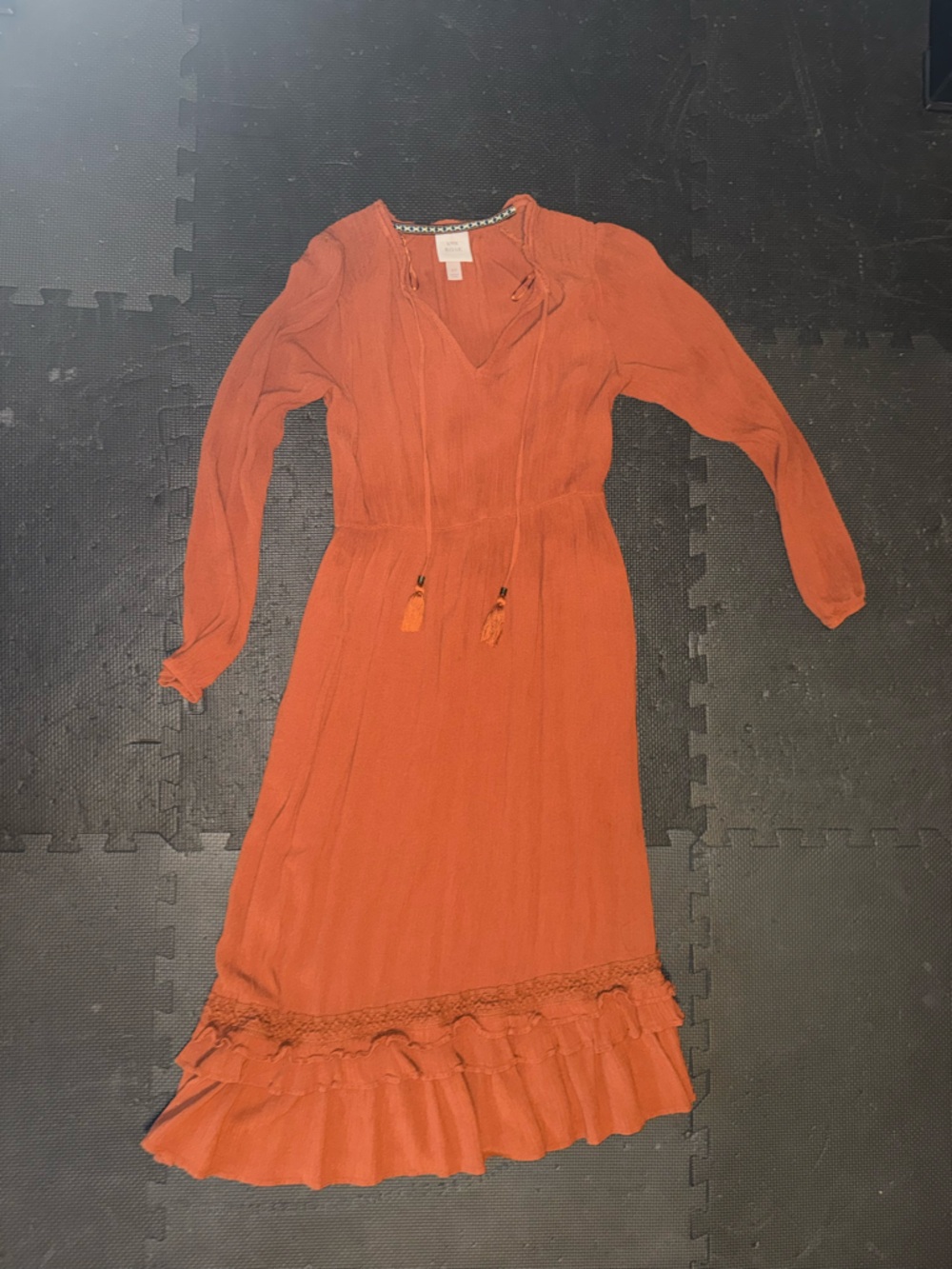 Knox Rose Long Sleeve Tassel-Front Knit Dress in Orange